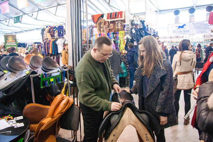 馬匹博覽會，馬具展現場，莫斯科馬匹博覽會現場